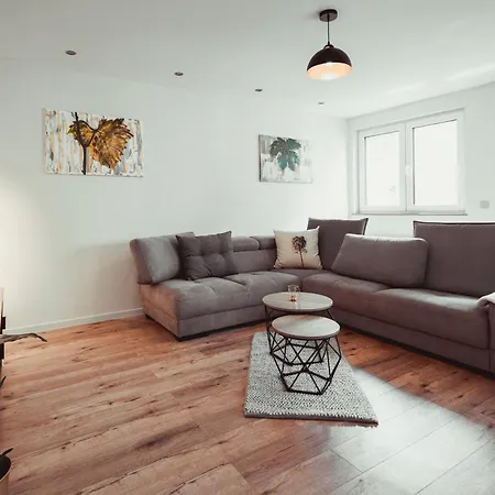 Geraeumige Mosel-fewo Fuer Ganze Familie - Grosse Dachterrasse - Netflix - Waschmaschine & Trockner 公寓