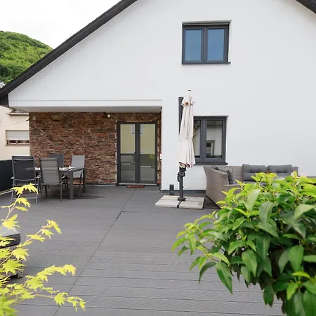 Geraeumige Mosel-fewo Fuer Ganze Familie - Grosse Dachterrasse - Netflix - Waschmaschine & Trockner