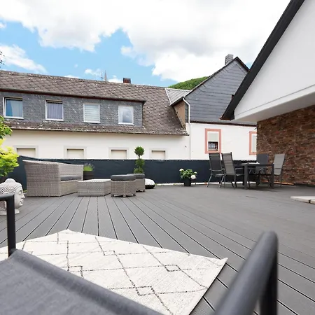 Geraeumige Mosel-fewo Fuer Ganze Familie - Grosse Dachterrasse - Netflix - Waschmaschine & Trockner アパート *