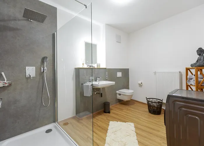 Geraeumige Mosel-fewo Fuer Ganze Familie - Grosse Dachterrasse - Netflix - Waschmaschine & Trockner Senheim