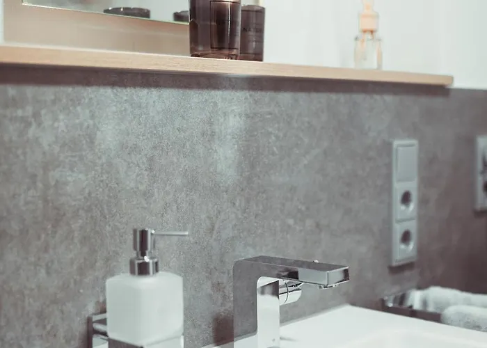 Geraeumige Mosel-fewo Fuer Ganze Familie - Grosse Dachterrasse - Netflix - Waschmaschine & Trockner Apartamento Senheim